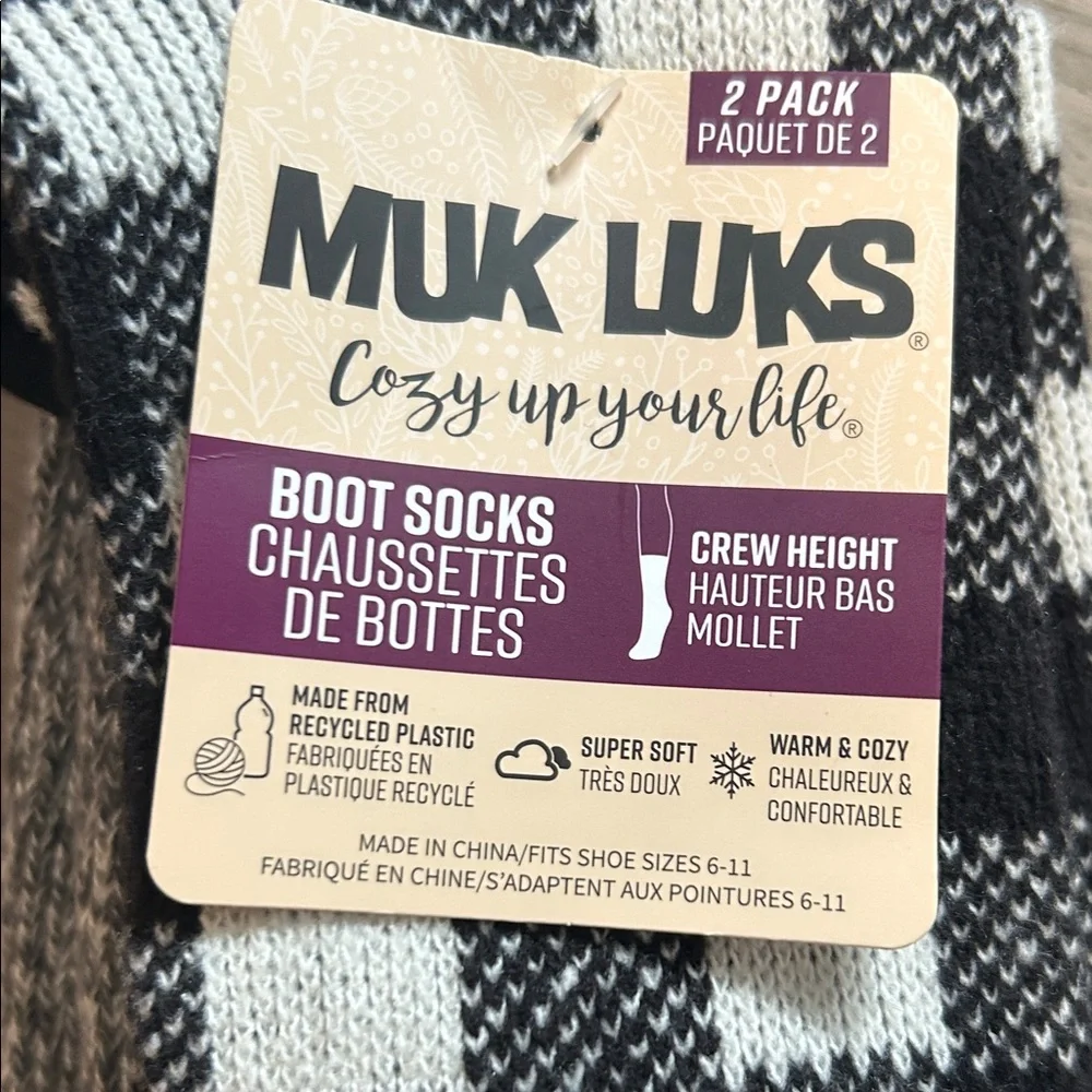 NEW 🆕 TWO pairs Muk Luks Women’s Boot Socks size 6-11 - Picture 2 of 3